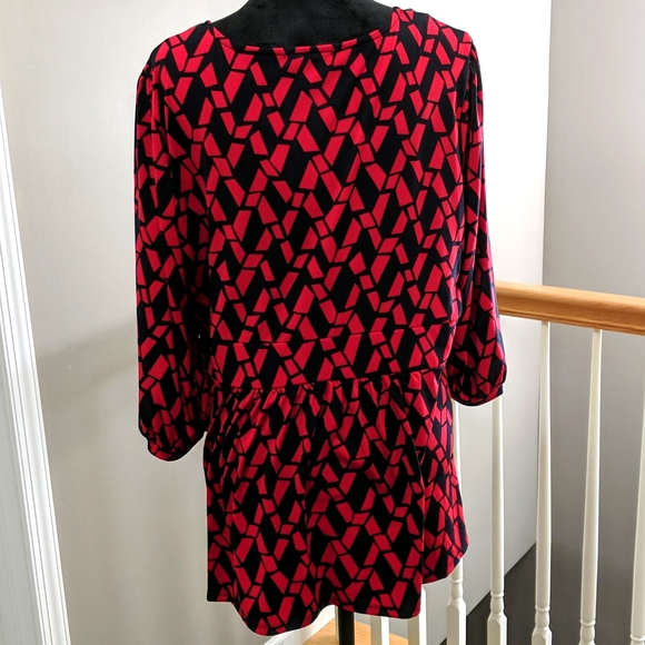 Ladies top - Picture 3 of 6